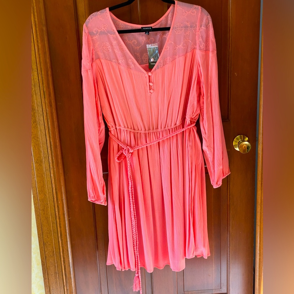 Fun, Peach colored Torrid dress has optional waist tie, rope-style with tassel.